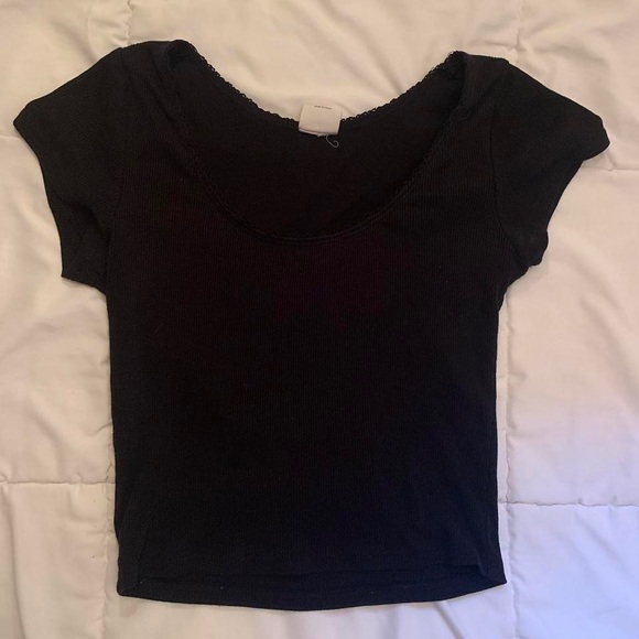 adorable black going out top ribbed with cute frilly neckline⭐️ - Picture 1 of 1